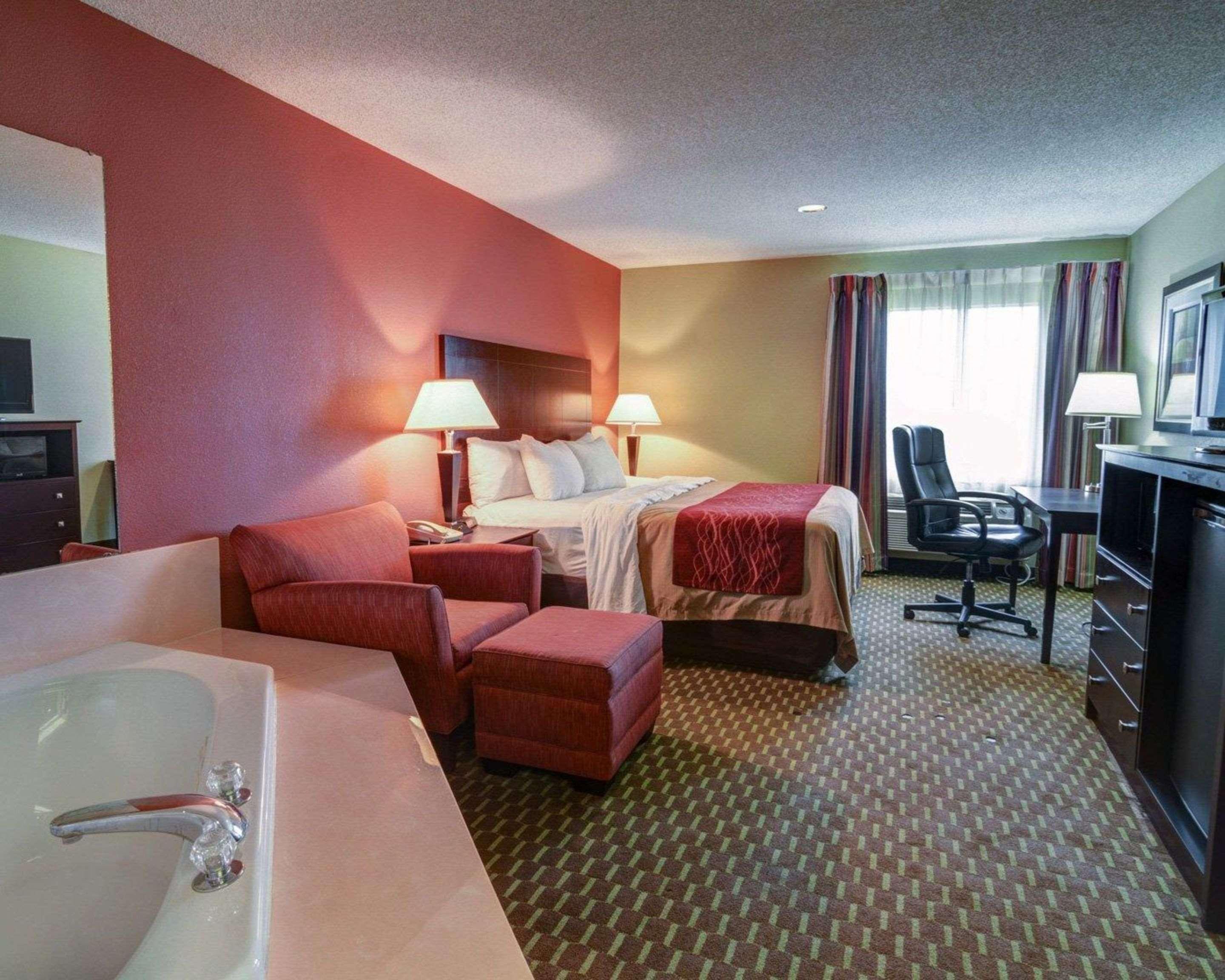 Quality Inn & Suites Pine Bluff Dış mekan fotoğraf